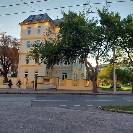 Fendi Deluxe * Bratislava