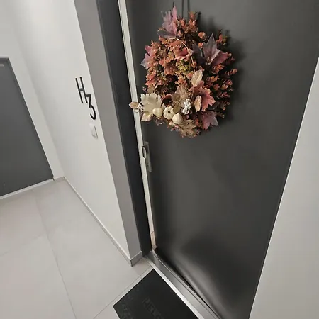 Fendi Deluxe * Μπρατισλάβα